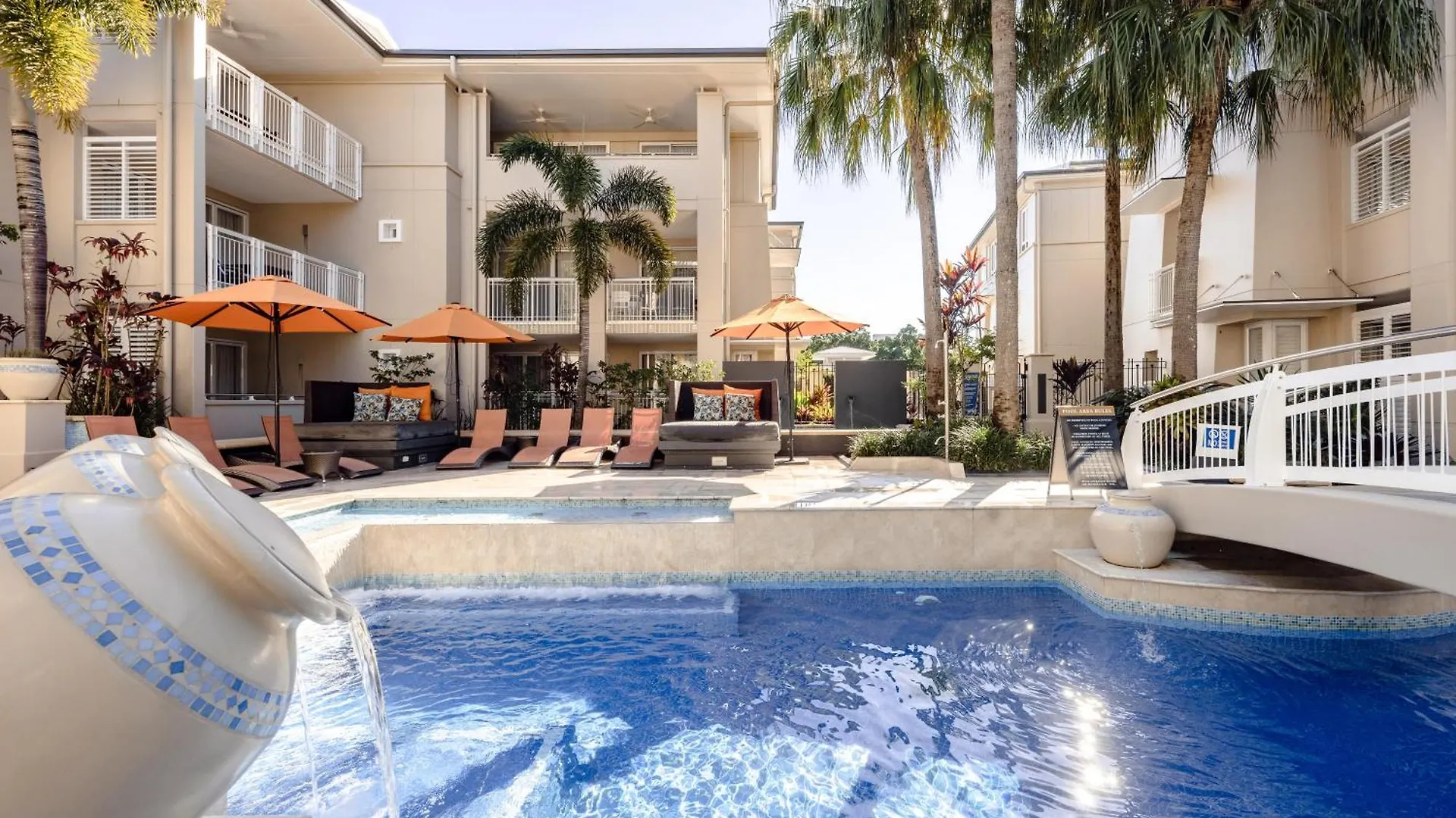 Laguna 621 Oasis On Hastings St Noosa Heads Avustralya
